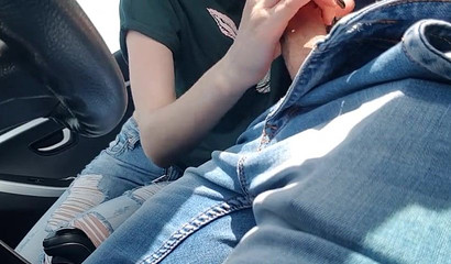 Amateur Teen Gives Car Blowjob