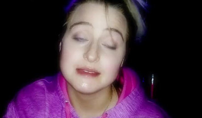 Drunk chick talks nonsense while playing with a dick