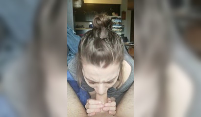 Petite Blonde Teen Keaton Loveland Got Cumshot After Deepthroating