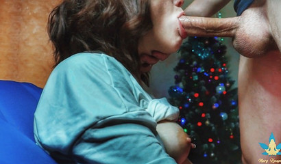 Gingle bells as the ginger sucks a dick and his merry balls